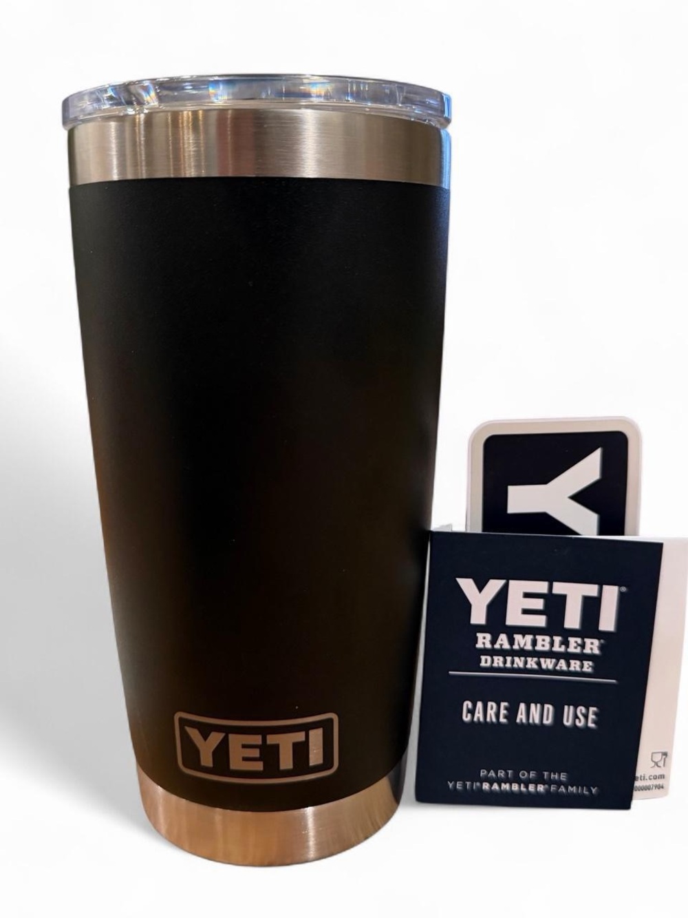 Yeti Rambler 20 oz. Tumbler with Lid Black NWT